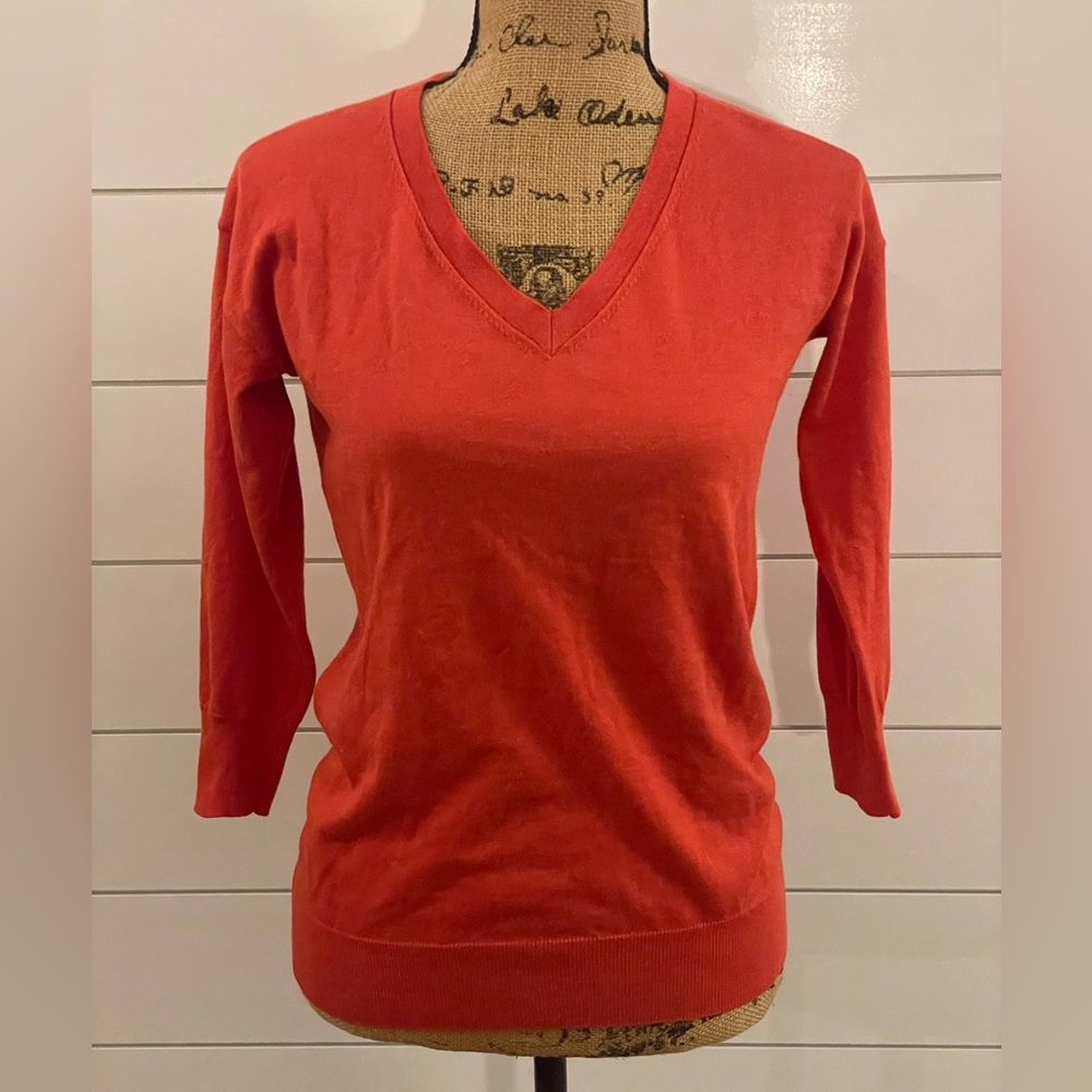 Banana Republic - V Neck Pullover - XS